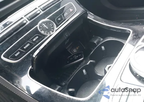 2017 Mercedes-Benz E 300 4Matic из США, поврежденный, VIN WDDZF4KBXHA183107